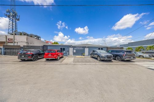 2696 W 3rd Ave, Hialeah, FL, 33010-1404 | Card Image