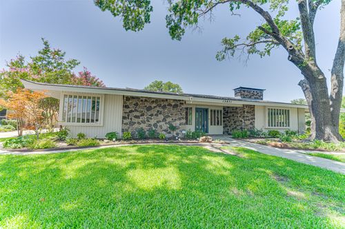 13851 Tanglewood Dr, Farmers Branch, TX, 75234-3845 | Card Image