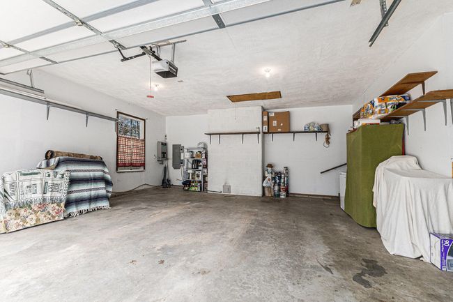 Attached garage interior | Image 6