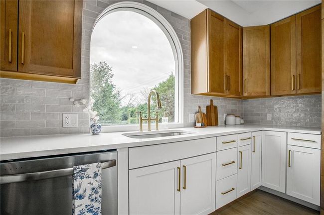 101 Sw View High Dr, House other with 5 bedrooms, 5 bathrooms and null parking in Lee's Summit MO | Image 20