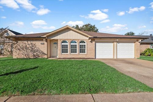20038 Crazy Horse Circle Dr, Katy, TX, 77449-3328 | Card Image