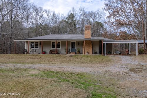3295 Sand Hill Rd, Lexington, MS, 39095-7240 | Card Image