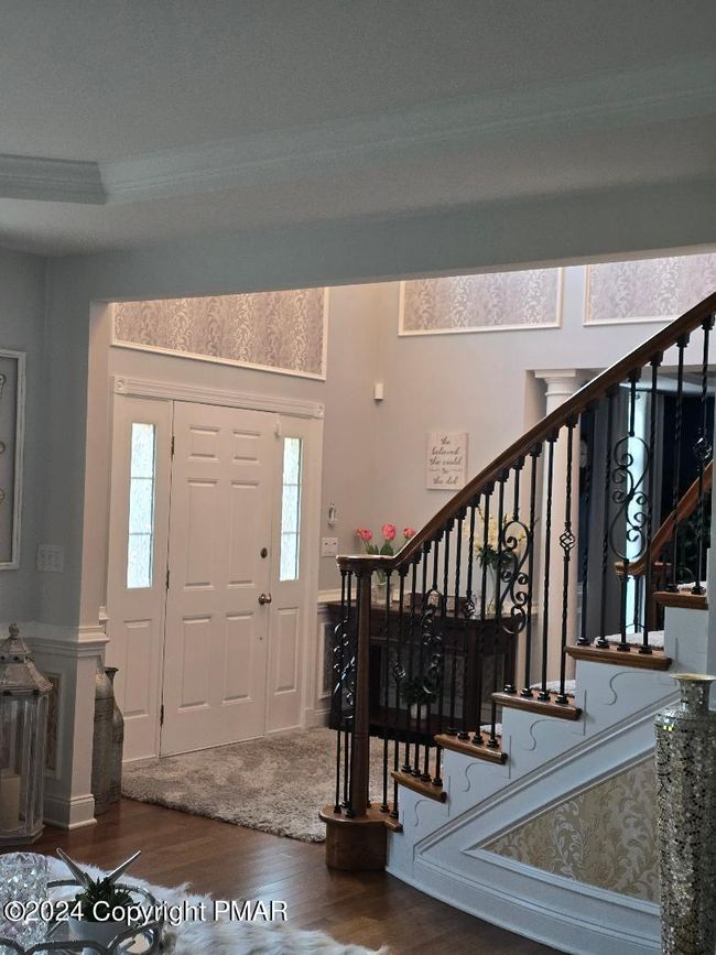 SIT RM FOYER VIEW | Image 48