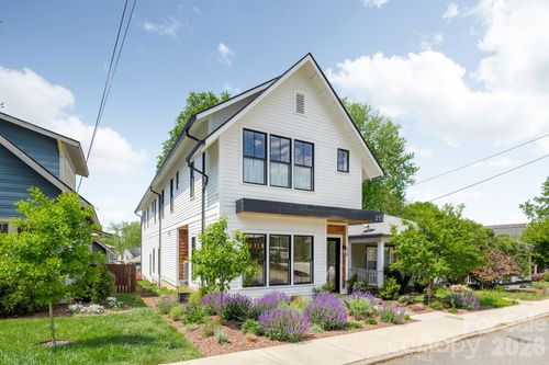 313 Solomon St, Charlotte, NC, 28216-5321 | Card Image