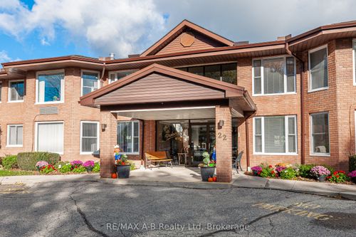 104-22 St Andrew St N, Saint Marys, ON, N4X1C8 | Card Image