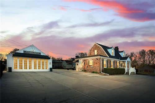 203 Sw Jefferson St, Lee's Summit, MO, 64063-2311 | Card Image