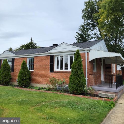 2416 Griffen St, HYATTSVILLE, MD, 20783-2648 | Card Image