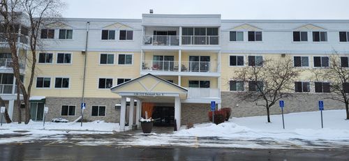 214-120 Demont Ave E, Little Canada, MN, 55117-1532 | Card Image