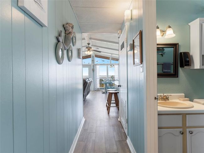 327 Bayshore Dr, House other with 3 bedrooms, 3 bathrooms and null parking in Palacios TX | Image 24