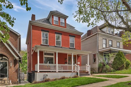 365 Pennsylvania Ave, Oakmont, PA, 15139-1533 | Card Image