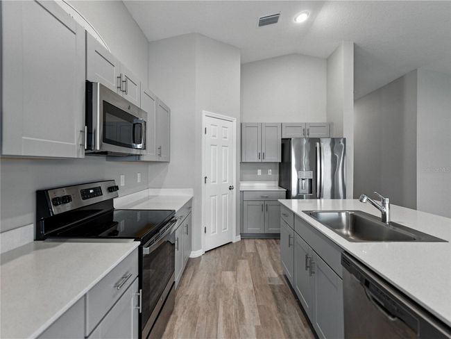 12931 Twin Bridges Dr, House other with 4 bedrooms, 2 bathrooms and null parking in RIVERVIEW FL | Image 42