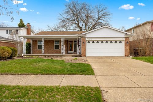 12215 Manor Dr, Southgate, MI, 48195-2320 | Card Image
