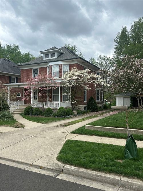 232 Maple St, Brookville, OH, 45309-1711 | Card Image