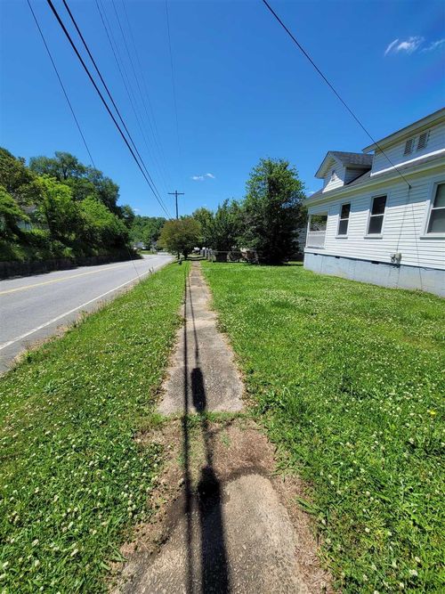 225 Limestone St, Pacolet, SC, 29372-3207 | Card Image