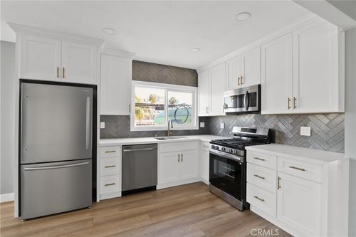 15-436 S Cedar Ave, Long Beach, CA, 90802-4618 | Card Image