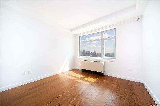 PH3M - 40-22 College Point Blvd, Condo with 2 bedrooms, 2 bathrooms and null parking in Flushing NY | Image 11