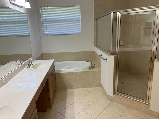 138 Sw Walking Path, Townhouse with 3 bedrooms, 3 bathrooms and null parking in Stuart FL | Image 16
