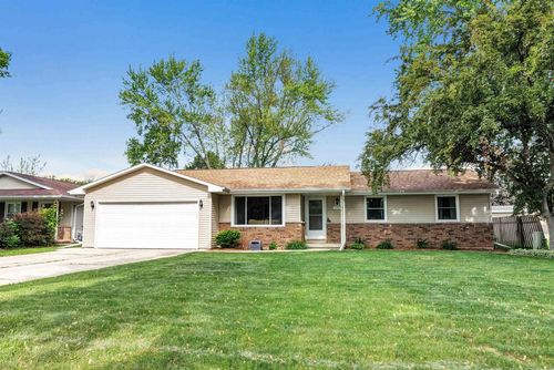2316 Serenade Lane, ALLOUEZ, WI, 54301 | Card Image