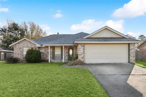 113 Crescentwood Loop, Slidell, LA, 70458-1453 | Card Image