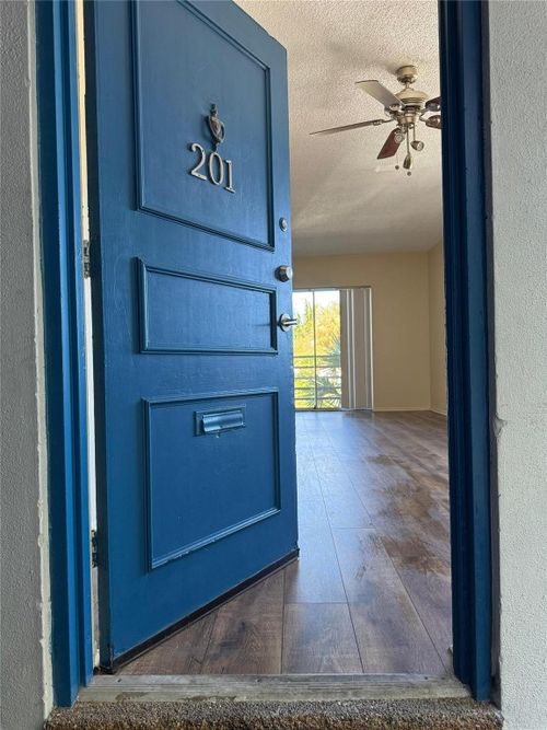 201-1407 Ne 56th St, Fort Lauderdale, FL, 33334-6137 | Card Image