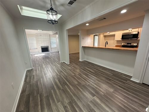 3231 Elizabeth St, Dallas, TX, 75204-1804 | Card Image
