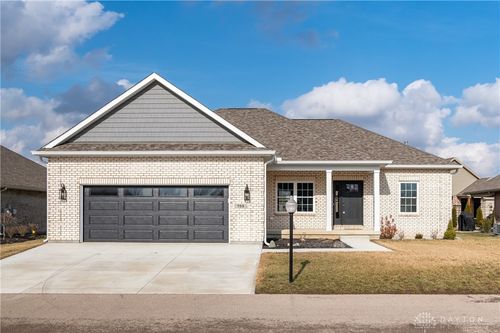 755 W Bentley Cir, Troy, OH, 45373-7845 | Card Image