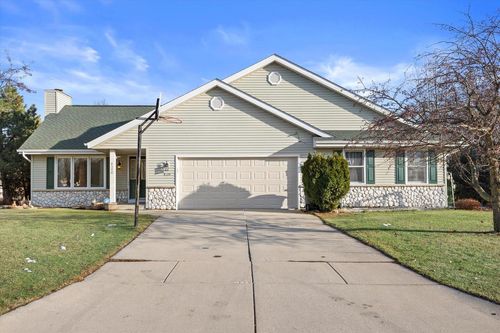 7170 S Countryside Drive, Franklin, WI, 53132 | Card Image