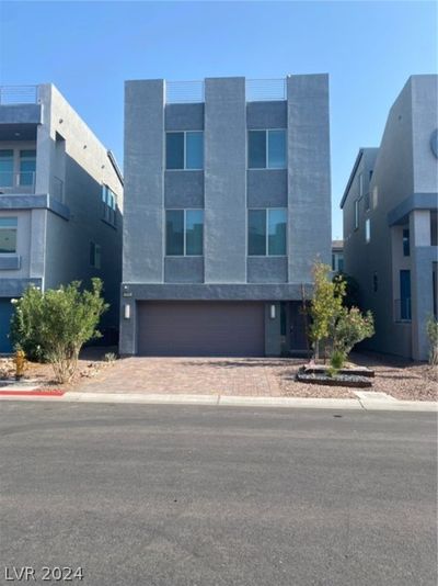 8056 Haywood Estate Avenue, House other with 3 bedrooms, 2 bathrooms and null parking in Las Vegas NV | Image 1