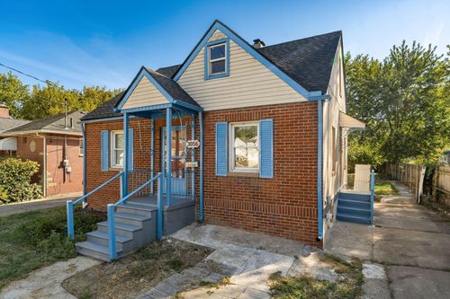 3056 Medina Ave, Columbus, OH, 43224-4220 | Card Image
