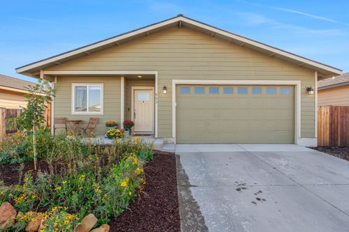 963 Se Maliah Ave, Madras, OR, 97741-2059 | Card Image