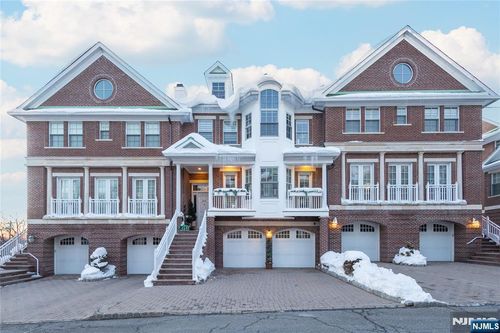 803 Heights Ln, Tenafly, NJ, 07670-2339 | Card Image