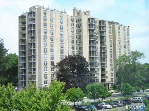 8j-1 Strawberry Hill Ct, Stamford, CT, 06902-2531 | Card Image