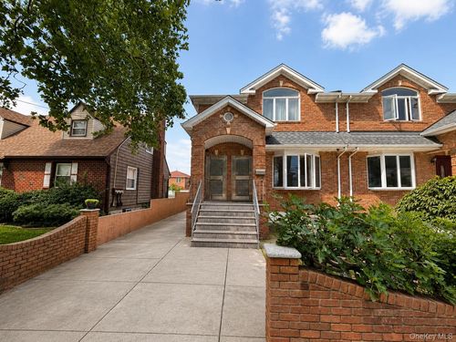 15127 18th Ave, Whitestone, NY, 11357-3101 | Card Image
