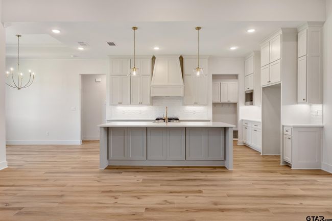 11428 Zoe Cir, House other with 4 bedrooms, 3 bathrooms and null parking in Flint TX | Image 8