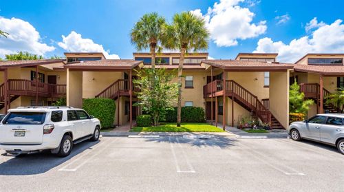 1303 Lakeview Dr E, Royal Palm Beach, FL, 33411-8710 | Card Image