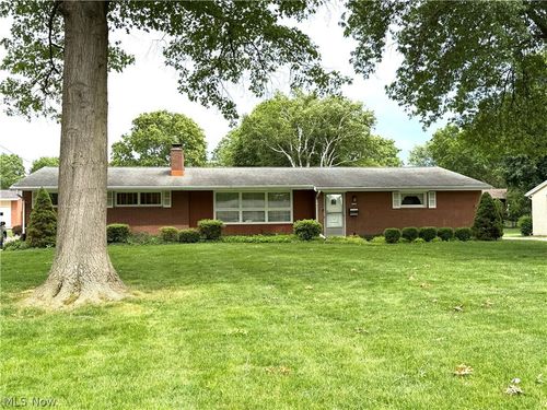 330 Weber Ave Ne, North Canton, OH, 44720-2654 | Card Image