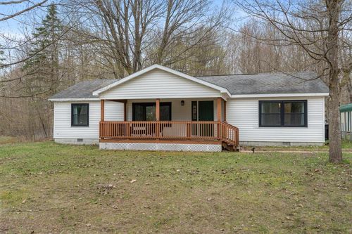 11420 Muskie Way, Ellsworth, MI, 49729-9515 | Card Image