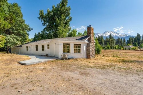 1212 N Old Stage Rd, Mount Shasta, CA, 96067-9705 | Card Image
