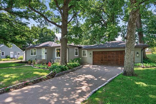 1037 Orkla Dr, Golden Valley, MN, 55427-4439 | Card Image