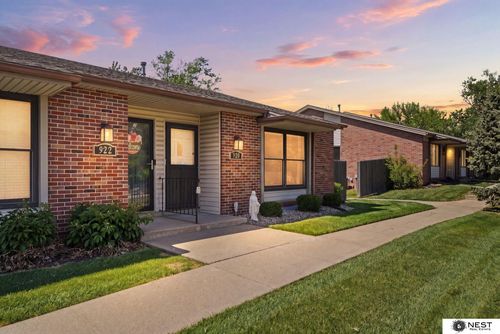 12-920 Carriage Way, Lincoln, NE, 68510-4421 | Card Image