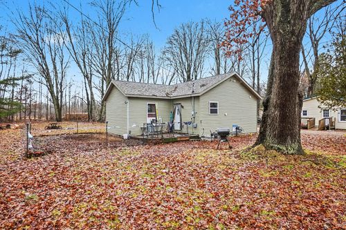 1147 S Bingham Dr, White Cloud, MI, 49349-9726 | Card Image