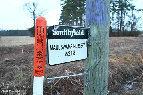 1535 Maul Swamp Rd, Vanceboro, NC, 28586-8189 | Card Image