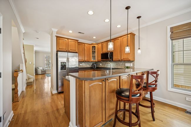 2306 Sundrop Dr, House other with 3 bedrooms, 4 bathrooms and 2 parking in Glenview IL | Image 6