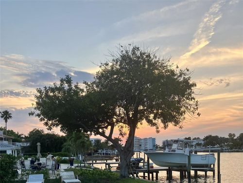 27 Dolphin Drive, TREASURE ISLAND, FL, 33706 | Card Image