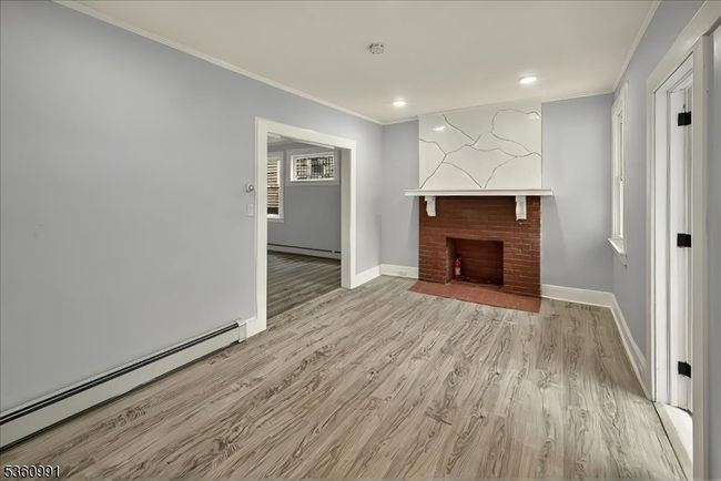 27 Berkeley Pl, Home with 7 bedrooms, 3 bathrooms and null parking in Bloomfield NJ | Image 9