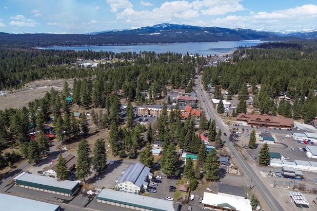 304 Mcbride St, Condo with 2 bedrooms, 2 bathrooms and null parking in Mccall ID | Image 4