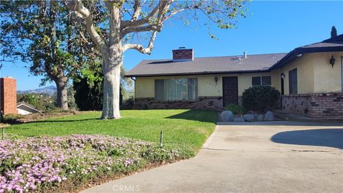 1253 Cain, Escondido, CA, 92027 | Card Image