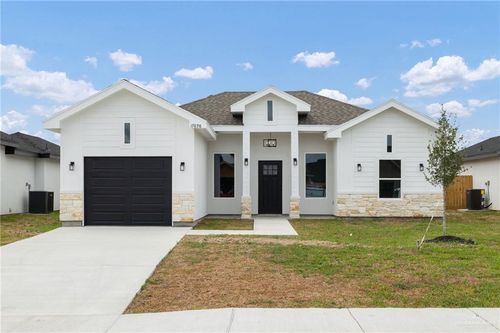 17898 Redwood Street, Combes, TX, 78552 | Card Image