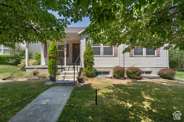 Golden Eagle Rd, Eagle Mountain, UT 84005