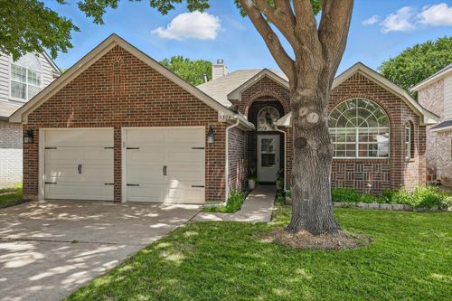 2308 Grandview Dr, Flower Mound, TX, 75028-7556 | Card Image